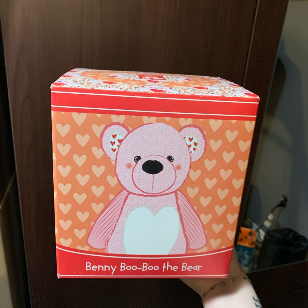 Benny Boo-Boo the Bear Gift Box scentsy buddy